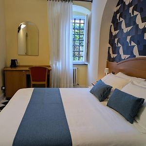 Camera standard con letto king size